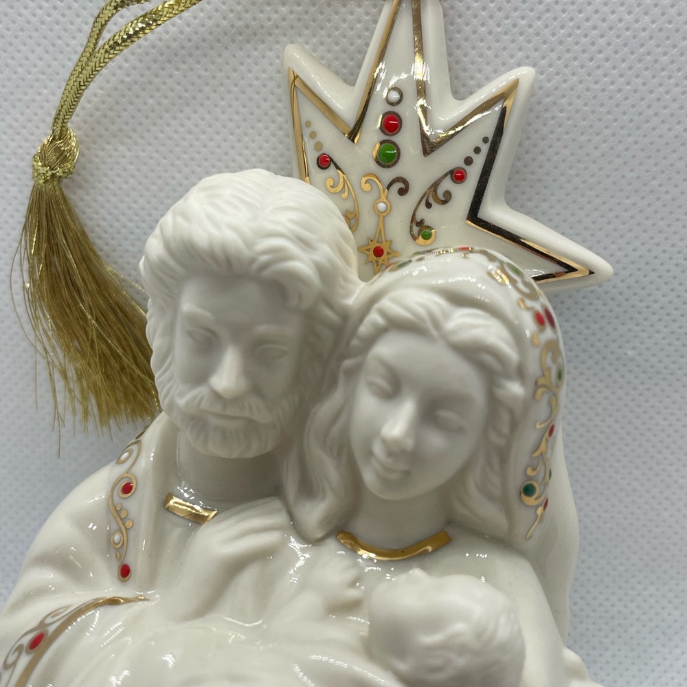 Blessed Family Lenox Porcelain Christmas Ornament 2008 NWT NIB Hanging - Picture 7 of 8
